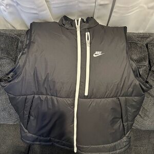 Nike Black Thermore Vest